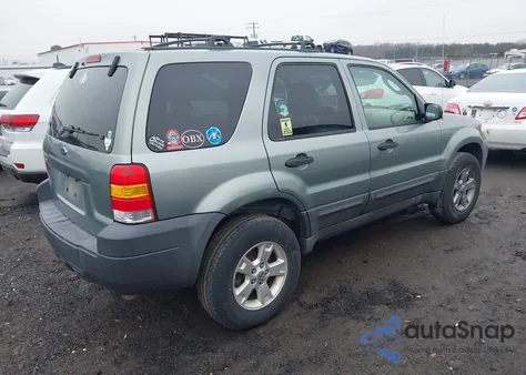 2005 Ford Escape Xlt из США, поврежденный, VIN 1FMYU93155KA30893